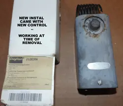 DAYTON 2E206 HEATING-VENTILATING CONTROL 30-110DEG F 240V USED