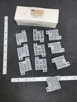 LOT OF 10 NEW DAYTON 5X853N RELAY SOCKET BASES 11-PIN 15A 300V