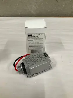 LOT OF 3 DAYTON 26WA77 PHOTOCONTROL, 120VAC, 16.7AMP
