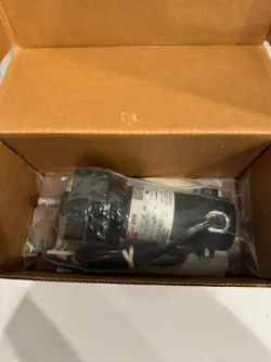 NEW DAYTON 6Z915B GEARMOTOR