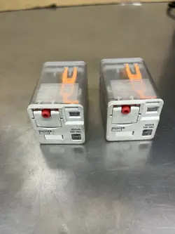 LOT OF 2 DAYTON 1EGV9 RELAY 8 PIN ROUND 120 VAC