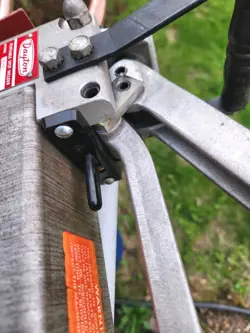SPOT WELDER