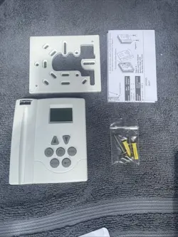 DAYTON 1UHG4 LINE VOLTAGE THERMOSTAT, OPEN ON RISE, 41 DEGREES TO 95 DEGREES F,