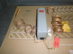 DAYTON MODEL 2E398 INDOOR-OUTDOOR HOT WATER TEMPERATURE CONTROL  NEW