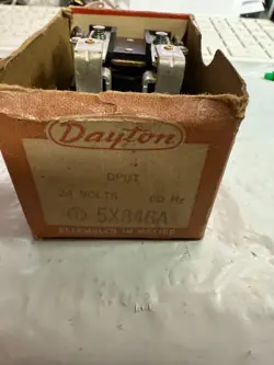 NEW DAYTON #5X846 5X846A POWER RELAY 30AMP W/24VAC COIL NEW OLD STOCK