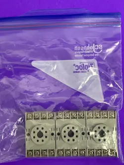DAYTON 5X852E RELAY SOCKET 8 PIN 10A 300VAC [LOT OF 3]