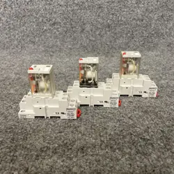 LOT OF 3 - DAYTON 5YR16 RELAYS 11-PIN 120VAC COIL 15A 28VDC WITH 1FC13 BASE USED