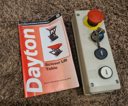 KEYED SWITCH