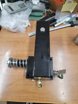 LIFT TABLE.