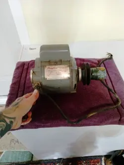 VTG DAYTON A.C. MOTOR 1725 RPM 1/2 HP  WORKING CONDITION