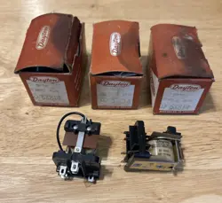SPDT 120 VOLT