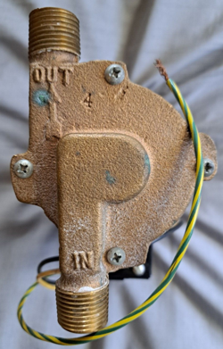 1P956