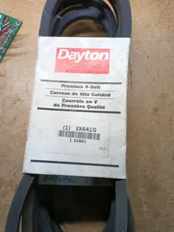 DAYTON 3X641G  V-BELT 3X641 B8 LOT OF 3