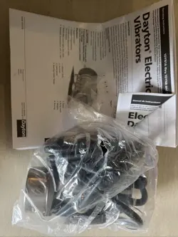DAYTON ELECTRIC VIBRATOR: 143 LBF, 115V AC, 0.5 A, 3,600 VPM