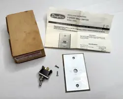 DAYTON - 2-SPEED FAN SWITCH - 2X605  - NEW OLD STOCK