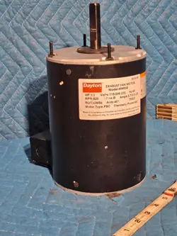 DAYTON EXHAUST FAN MOTOR MODEL: 494R58 1/2HP 115/208-230V 60HZ 825 RPM (S1F6)