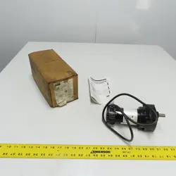 DAYTON 6Z913B DC GEARMOTOR 90/13VDC 95.5:1 RATIO 100IN-LB NEW
