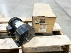 NEW DAYTON 6Z402A GEAR MOTOR 1/3HP RPM 18 115V