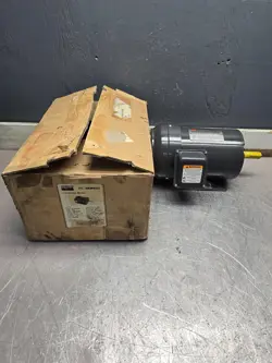 DAYTON 1HP INDUSTRIAL MOTOR 3PH 208-230/460V 1140RPM KEYED NEW IN BOX !!