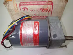 NEW DAYTON 4Z064A GEARMOTOR MOTOR 1/25 HP. 115V 30-TORQUE  95-RPM. 28.7 RATIO