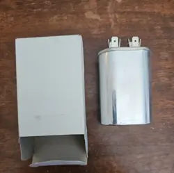 CAPACITOR 370VAC