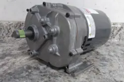 DAYTON 1LPP6 0.143 INPUT HP 12 RPM 115VAC 600 IN-LB MAX TORQUE AC GEARMOTOR