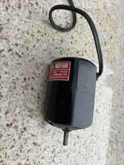 DAYTON AC-DC SERIES MOTOR, MODEL 2M034, 115 VOLTS, H.P. 1/15, 5000RPM