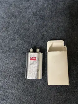 DAYTON 7.MFD OVAL CAPACITOR 7.5MFD 370VAC