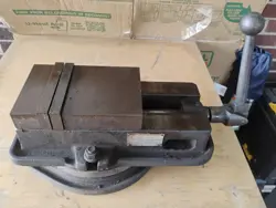 SWIVEL BASE 3W764