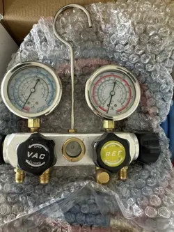 GAUGE SET WITH