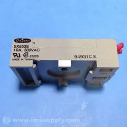 SOCKET 300VAC 10A