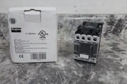 DAYTON 6EAV3 3 POLES 12 A 120V AC 1NO MAGNETIC CONTACTOR (BW)
