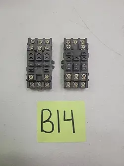 LOT OF 2 DAYTON 5X853C SQUARE-TYPE SOCKET, 11PIN, SCREW TERMINALS- ECS