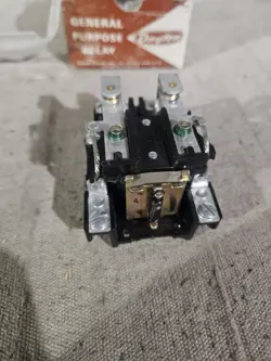 DAYTON 5X847 120V POWER RELAY - BLACK NEVER USED
