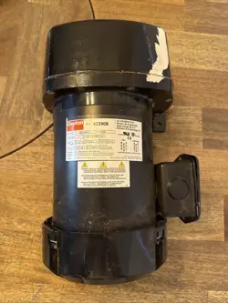 DAYTON 4Z390B AC GEARMOTOR 1/2HP 208-230/460V 1.79/0.89A 42.8:1