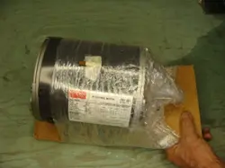 DAYTON INDUSTRIAL MOTOR 3N042BA 3/4HP 1735RPM 208-230/460V 3PH 2.8-2.8/1.4A