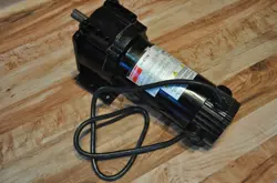 DAYTON PARALLEL INDUSTRIAL GEAR MOTOR 4Z129B 90V DC TENV 50RPM 138 IN-LB VGC