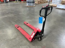 FORKLIFT
