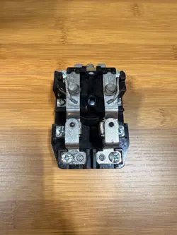 BRAND NEW DAYTON POWER RELAY 5X847E 120V/240V