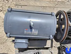 DAYTON INDUSTRIAL MOTOR  MODEL 3KW46G  HP 15  RPM 1760 VOLTS-208/230/460