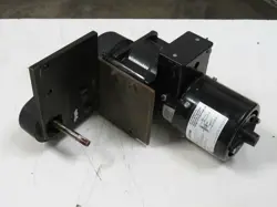 DAYTON 2Z818B AC GEAR MOTOR 115V 68RPM 1.5A T172968
