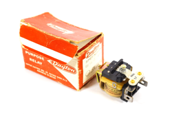 DAYTON RELAY 5X810A DAYTON ELECTRIC MFG 120 VAC 50/60HZ RELAY SWITCH
