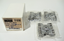 LOT OF 3 NEW DAYTON 6X156E RELAY SOCKETS 10A 300VAC