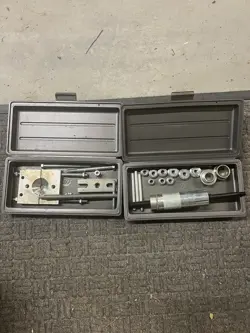 DAYTON 1X351 BEARING TOOL SET AND DAYTON BEARING SPLITTER