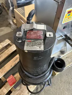 SUBMERSIBLE PUMP 3HP