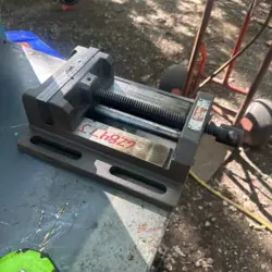 PRESS VISE