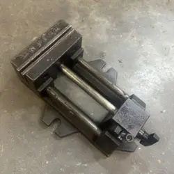 VISE MACHINIST