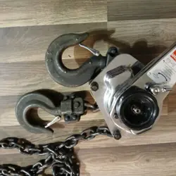 HOIST 6000 LB.