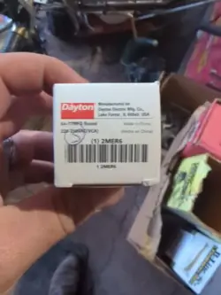 CAPACITOR 64-77 220-250VAC