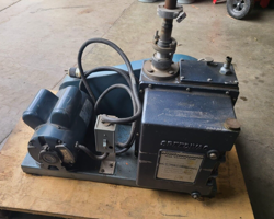 VACUUM PUMP DAYTON
